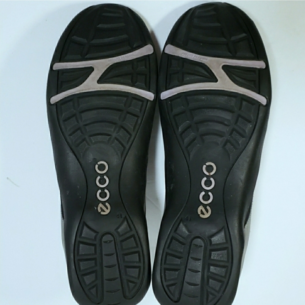 ecco athletic shoes